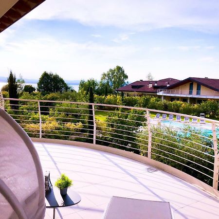Paradise Luxury Apartments Sirmione Exterior photo