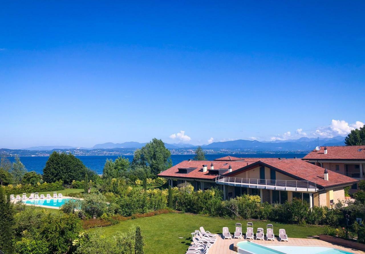 Paradise Luxury Apartments Sirmione Exterior photo