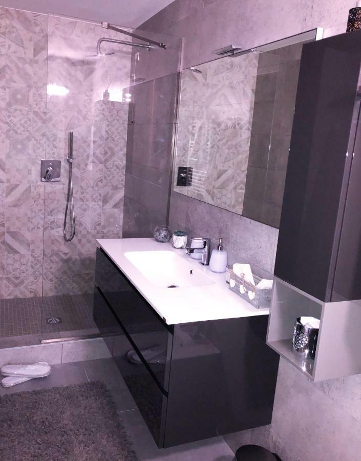 Paradise Luxury Apartments Sirmione Exterior photo