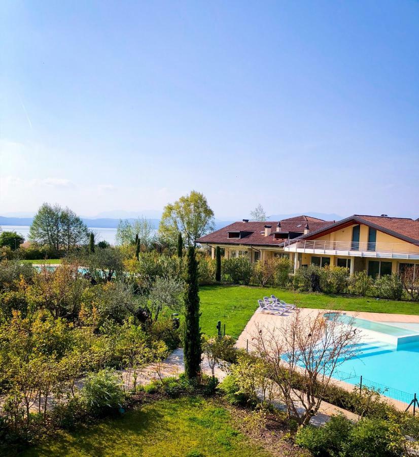 Paradise Luxury Apartments Sirmione Exterior photo